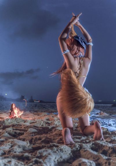 大胸美女裸体露出奶头写真-中英字幕不卡在线观看