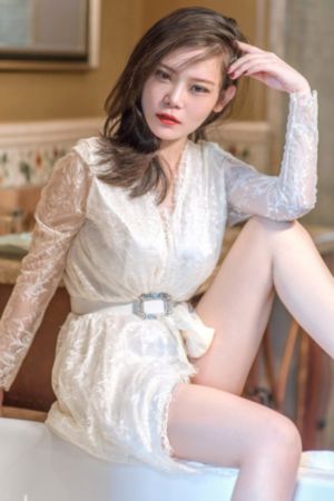 男人吃奶女人高潮呻吟-迅雷下载在线手机播放