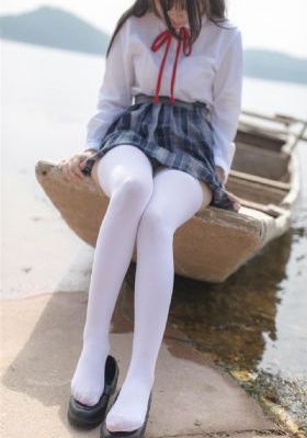 后进式白嫩美女翘臀蜜桃-云播高清在线观看